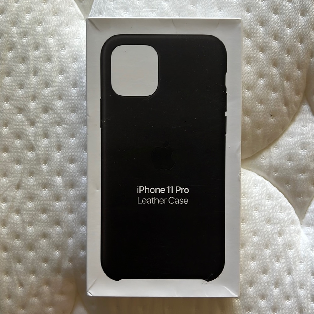 iPhone 11 Pro leather case